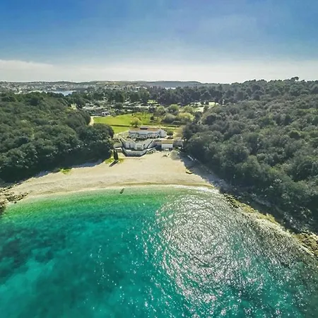 Apartament Lamija Near The Beach
