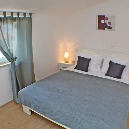 Apartament Lamija Near The Beach